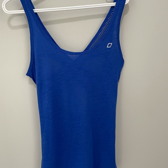 Lorna Jane sport top new never wear - Picture 2 of 2